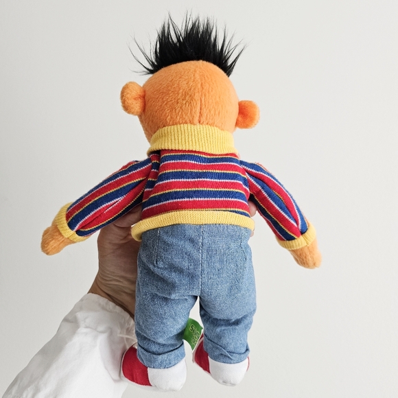 Sesame Street Ernie Plush Soft Comic Toy 2012 Sesame Workshop Collectible 10.5" - Picture 6 of 16